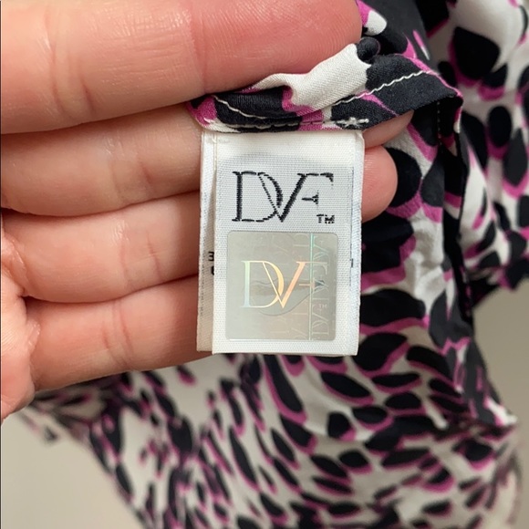 Women’s silk top - Picture 3 of 4